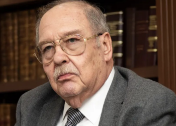 Entre Hierro y controversia: Muere Coello Trejo.