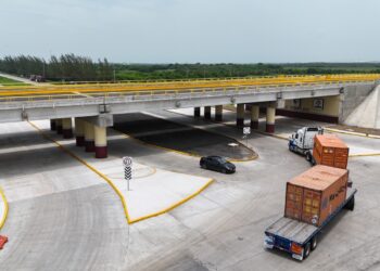 Destaca Pedro Cepeda rescate de obras abandonadas en comparecencia ante el Congreso del Estado