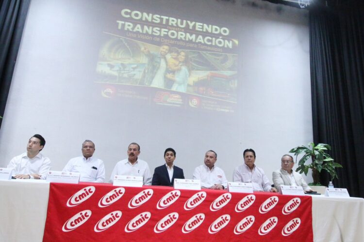 Refrendan Gobierno y CMIC compromiso con movilidad ordenada y desarrollo urbano