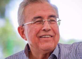 Comparece Rocha Moya ante la FGR