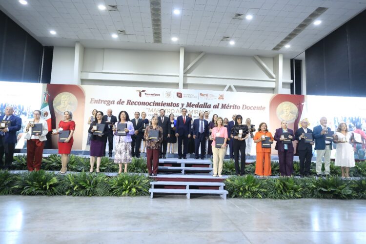 Las y los maestros son el corazón de la transformación: Américo Villarreal