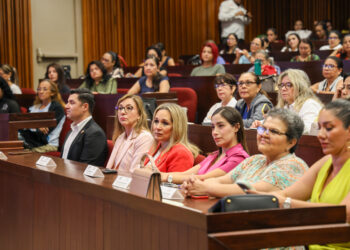 Impulsa la UAT talleres de motivación y liderazgo para mujeres