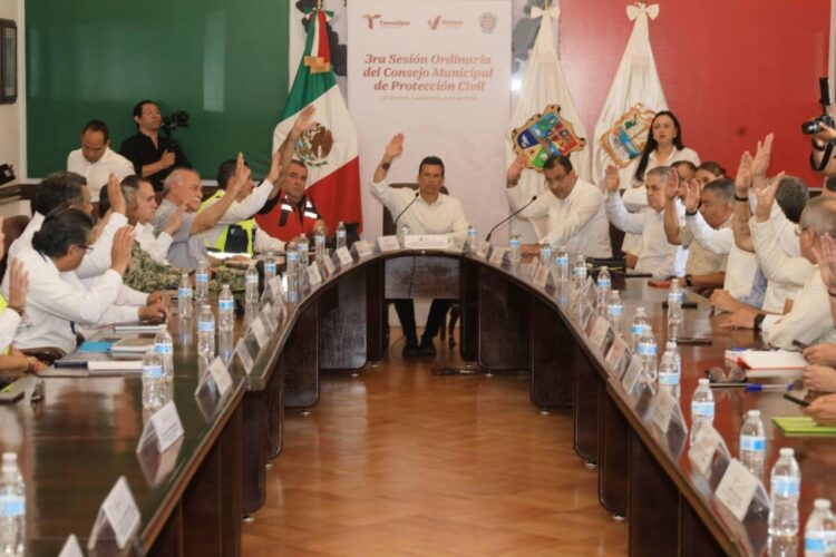 Preside alcalde Lalo Gattás Consejo de Protección Civil para reforzar estrategias por intensas lluvias.