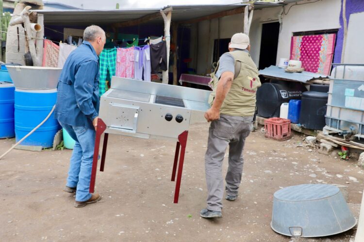 Lleva SEBIEN estufas híbridas a comunidades