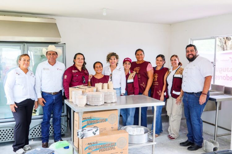Lleva SEBIEN paquetes alimentarios y Comedor de Bienestar a familias de San Carlos